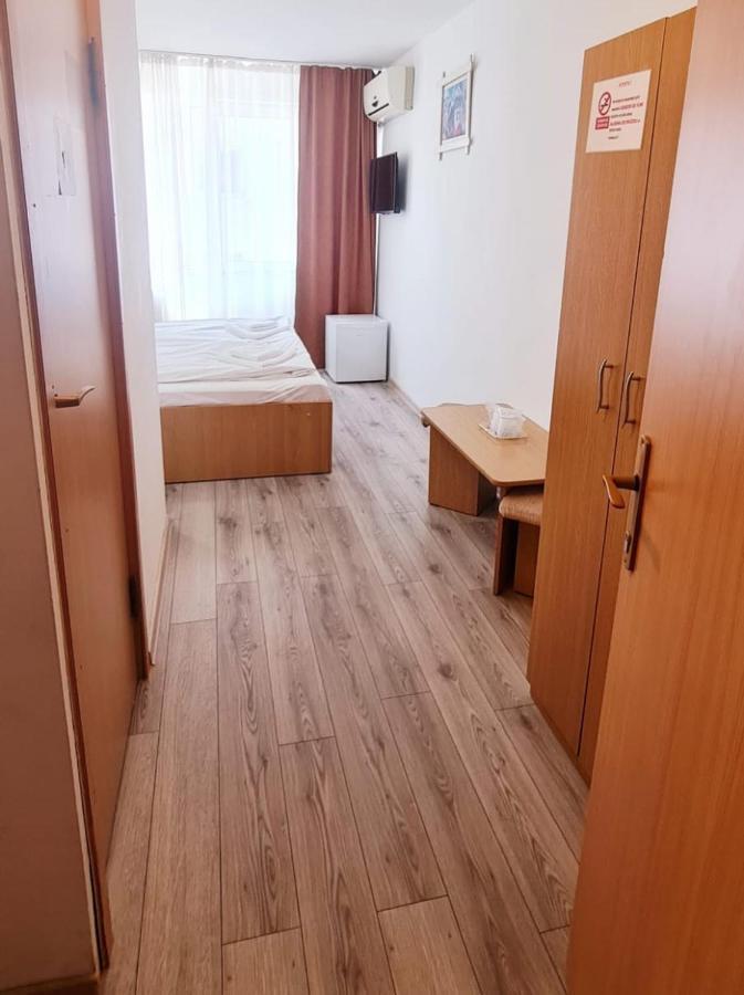 Hotel Victoria Iasi Bagian luar foto
